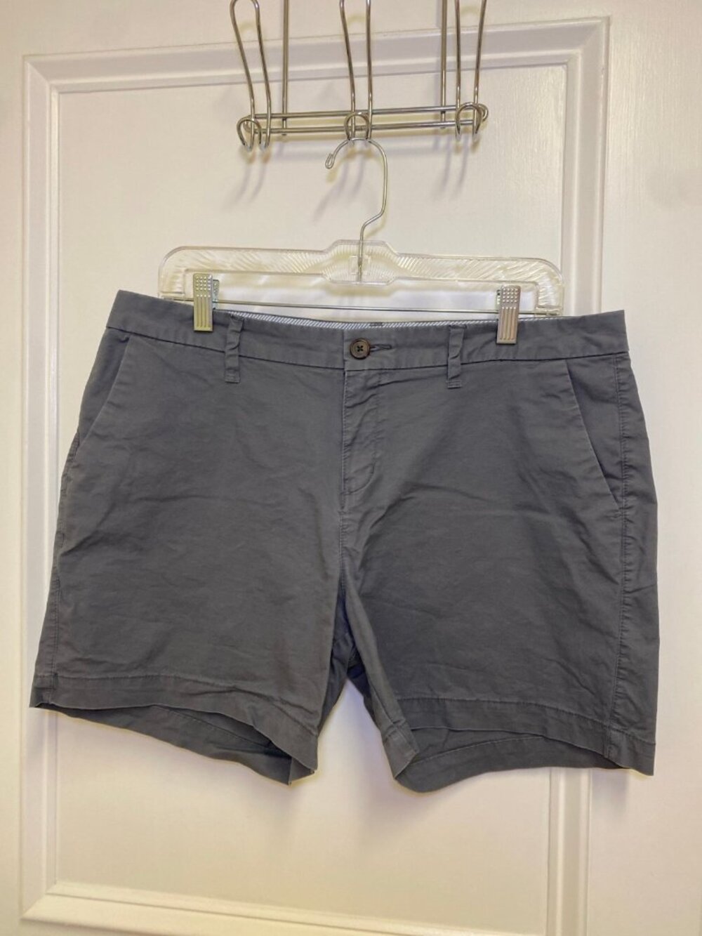 Old Navy Light-Med Grey Chino Cotton Spandex Shorts Size 12